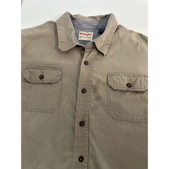 Wrangler Short Sleeve Shirt Men's 2XL Khaki Tan Button-Up Flex for Comfort - Picture 1 of 5